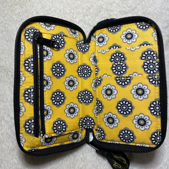 Vera Bradley ‘Yellow Bird’ Compact Wristlet Wallet EUC - Picture 3 of 7